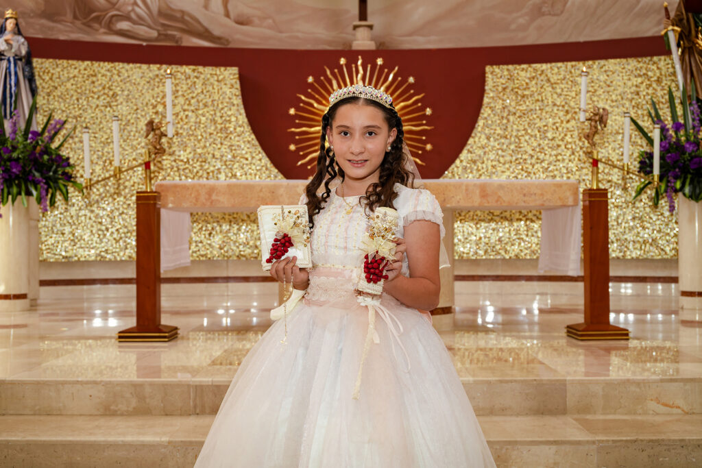 Fotos primera comunión niña ¿Cuánto cuesta una sesión de fotos para primera comunión en zapopan, Fotografo primera comunion niño.